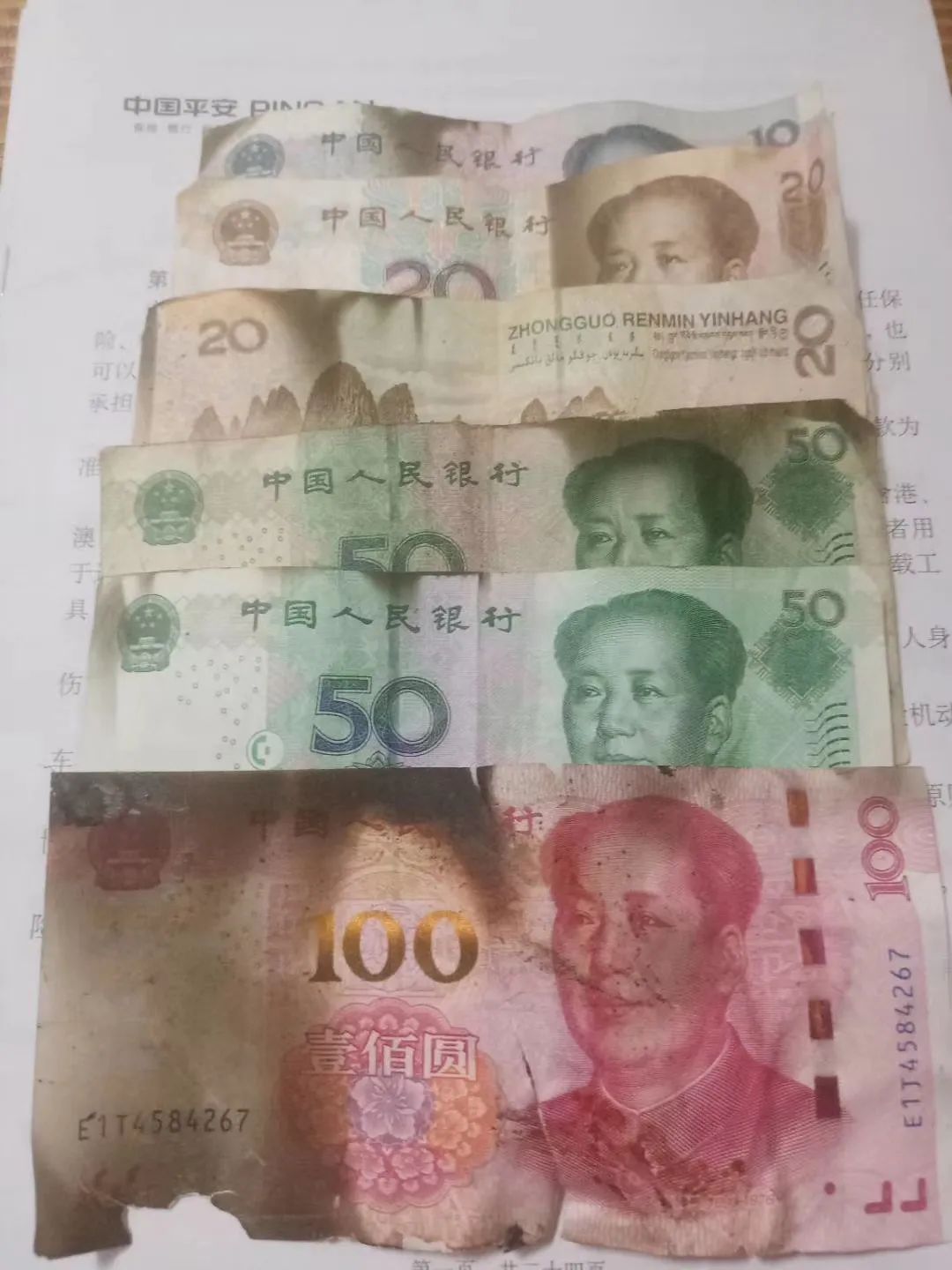 突发! 东莞寮步某店铺突发火灾, 现场火势猛烈, 浓烟滚滚!