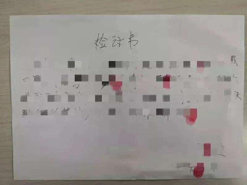 动真格！东莞一男子乘坐公交车拒戴口罩被拘留