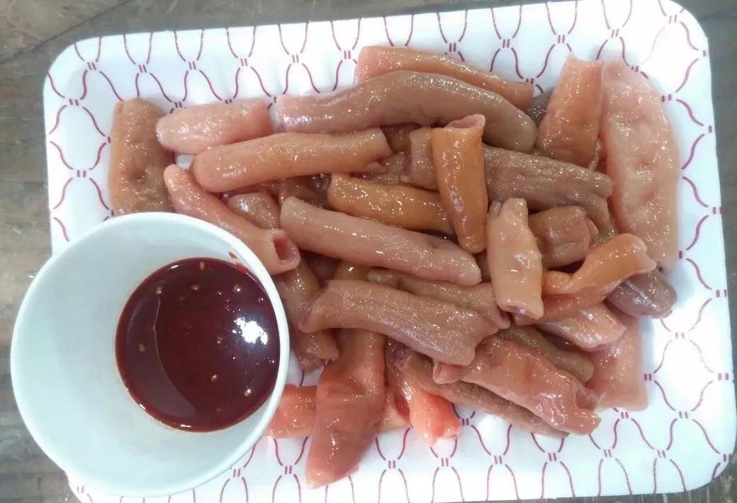 成千上万条"JJ鱼"惊现美国海滩，东莞人：仔细好食！