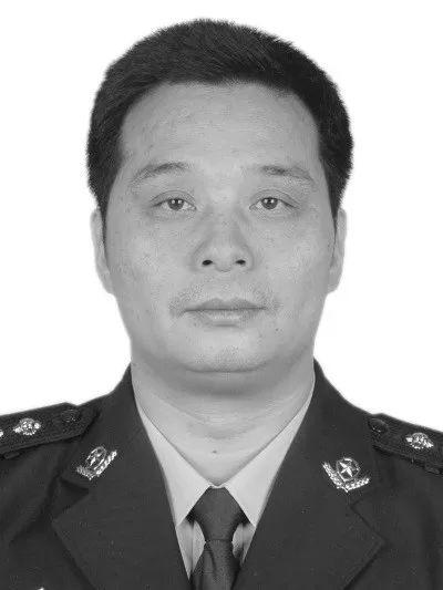 哀悼！东莞一民警在追逃途中因公牺牲！