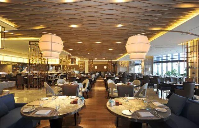 【双人份】180元抢康帝酒店超豪华自助餐！3只手指粗的蟹腿，巴掌大的鲍鱼任你吃...