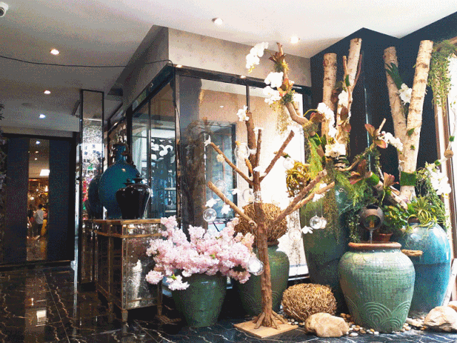 【东城·西餐】花海中用餐，优雅到少女心炸裂！108元杜兰朵西餐厅豪华双人餐