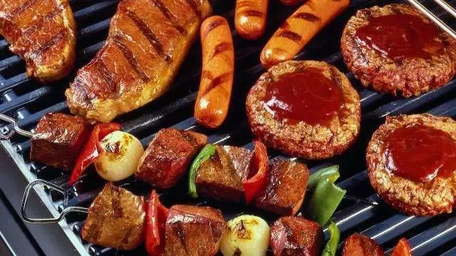 饕餮盛宴！东莞五星级酒店豪华自助餐超低价，把商家吃亏本了！