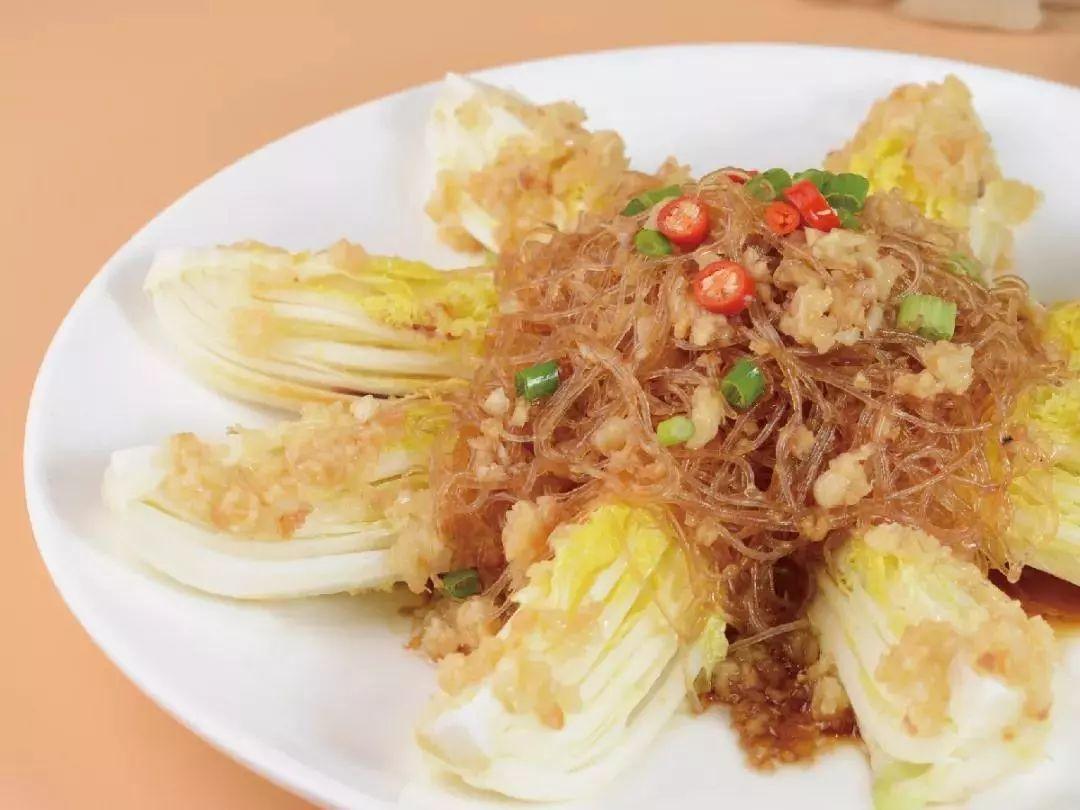 【两店通用】经典粤式味，98元抢购【稻香酒家】精选3-4人餐，川味口水鸡•云霄黄金焗虾•柠檬蛋散多种菜品