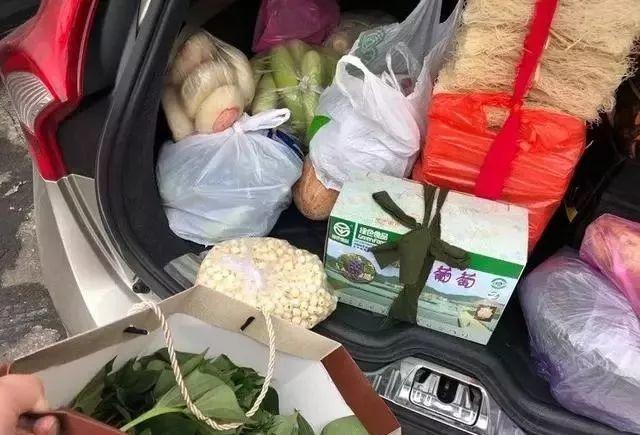 返程行李箱霸屏，可尴尬一幕出现了……一大波媳妇集体吐槽