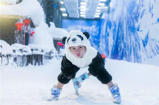 超值！49.9元抢东莞·哈尔滨冰雪大世界双人票，零下8度飘雪体验，N多冰雕拍拍拍~东莞zui好玩冰雪乐园