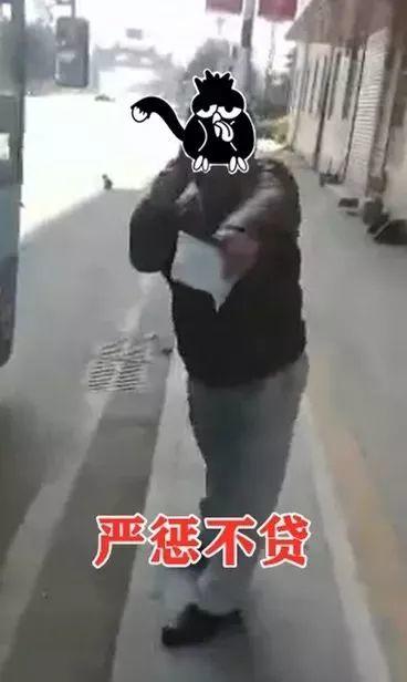 动真格！东莞一男子乘坐公交车拒戴口罩被拘留