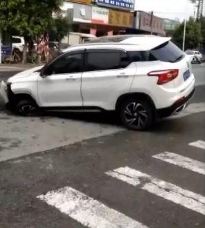 惊魂！东莞发生气体爆燃事故！行人受伤倒地......