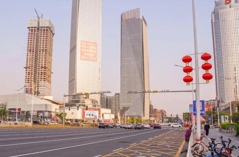 今天，东莞终于又堵车了！