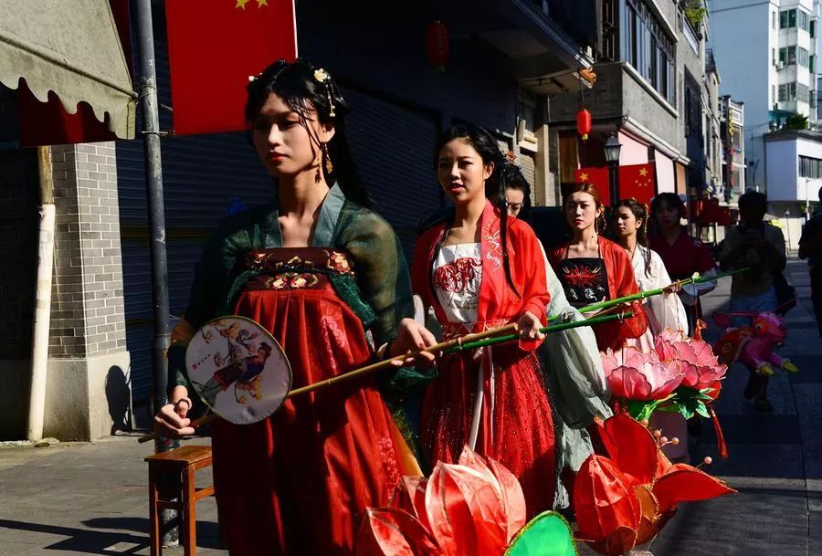 【福利】女士免费入园，粤晖园14周年庆盛大开园！请告知您们的亲朋好友~
