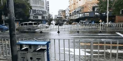 号台风雏形已现！刚刚！东莞暴雨红色预警生效！这些路段已无法通行！"