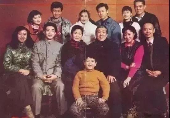 0年前，过年走亲戚老照片！满满回忆，你还记得多少？"