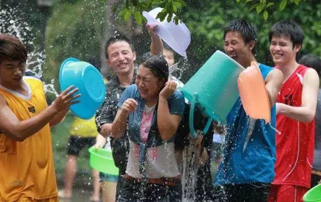 东莞最新网红休闲胜地~12.8元抢东江印象生态园观光票，海上丝路长廊、印象风车、孔雀观赏····休闲假日！秋游拍摄~共度欢乐时光