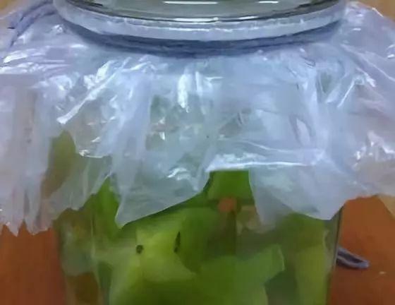 爱喝水果酒的注意了！广东2男子喝自酿水果酒差点没命！