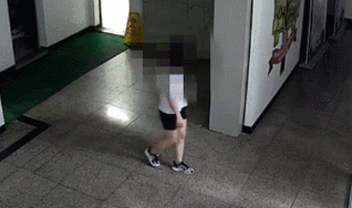 变态！事发东莞地铁站！女士们一定要看！！！
