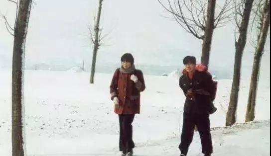 0年前，过年走亲戚老照片！满满回忆，你还记得多少？"