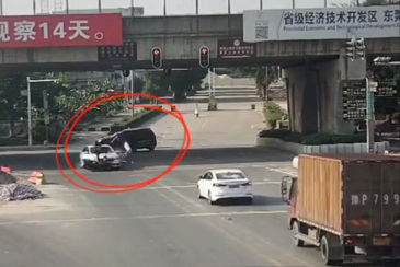 腾空翻转720度！东莞男子险丢命，就为了这2秒…