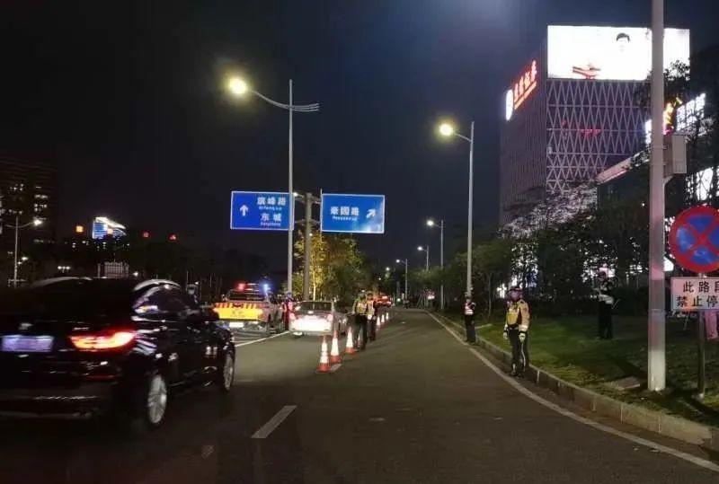 东莞又有52辆车被查处！只因车主这个操作...