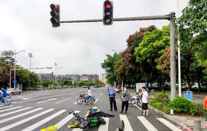 心痛！东莞又有电动车出事了！现场惨状吓人……