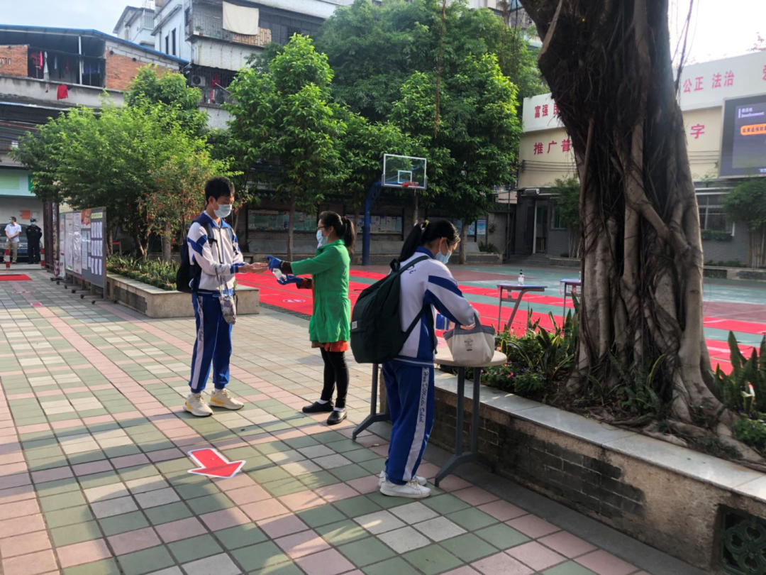 多图！东莞首批学生今天返校！“五一”这些人不得出游！
