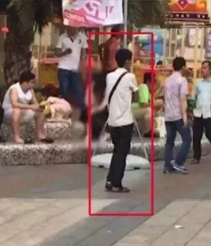 变态！事发东莞地铁站！女士们一定要看！！！