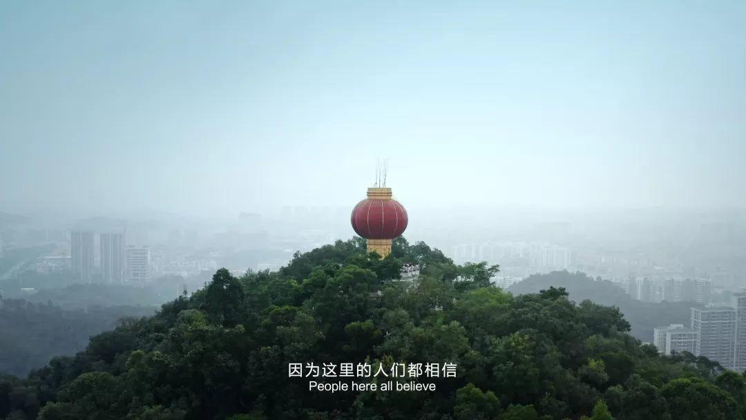 是什么让美女建筑师忘情于此？点击开启动人心魄的奥秘......