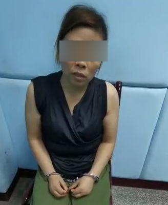 儿子收到妈妈被绑架视频, 只穿内衣, 嘴贴黑胶, 五花大绑! 真相惊掉下巴！