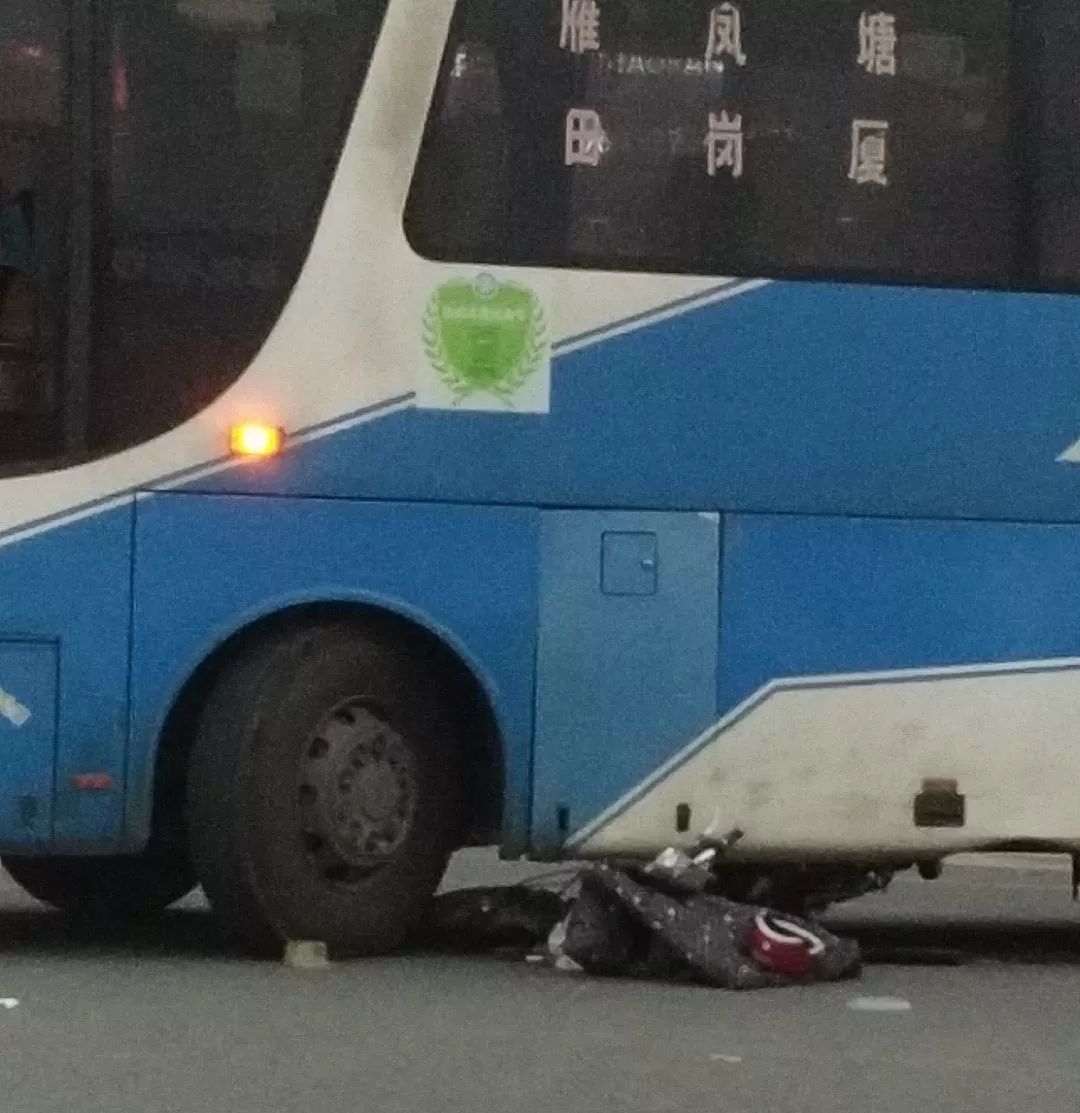 突发！东莞一女孩骑车被撞！结果.......