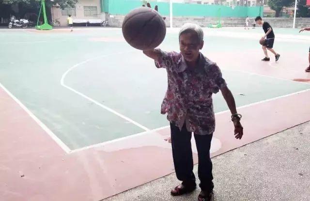 “你有什么资格说东莞不好？！”