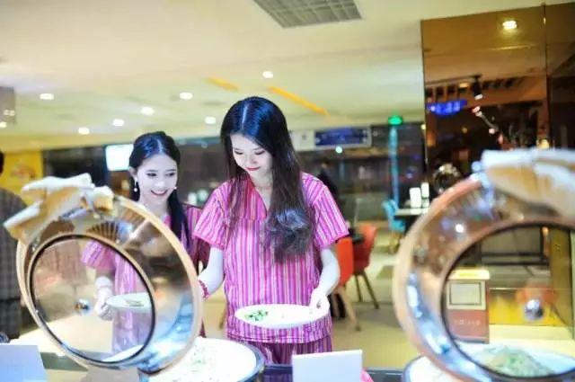 9元抢！自助2餐+温泉SPA、干湿蒸、泳池、电影！绝对的史无前例~"