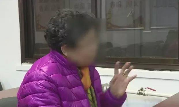 一张纸竟然能卖好几万？她家就有73张，250万！