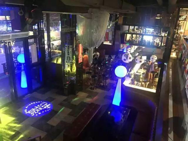吃喝玩乐12个钟才99元！12小时净桑+2个自助餐+恒温游泳池+干蒸+汗蒸+榻榻米休息区+电影院！