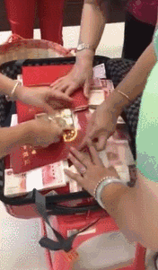 广东土豪阿伯刷爆朋友圈！一口气买了6部宝马7系？网曝真相系…