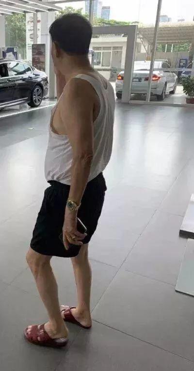 广东土豪阿伯刷爆朋友圈！一口气买了6部宝马7系？网曝真相系…