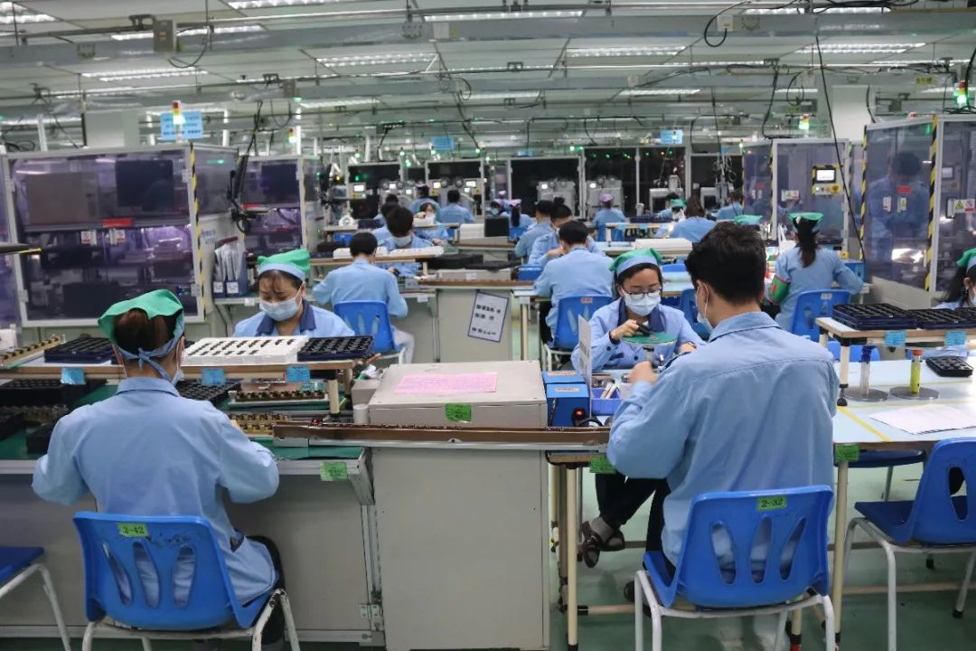 紧急通知! 东莞多家企业放大招!  每人奖励上千元, 还有各种补助...