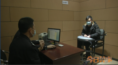 可怕！东莞男子醉驾追尾致1死3伤！9车损毁！现场惨烈！