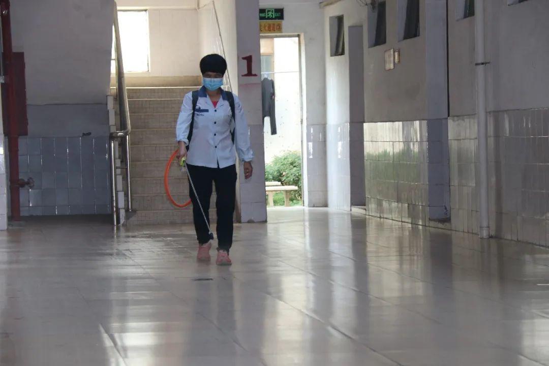 紧急通知! 东莞多家企业放大招!  每人奖励上千元, 还有各种补助...