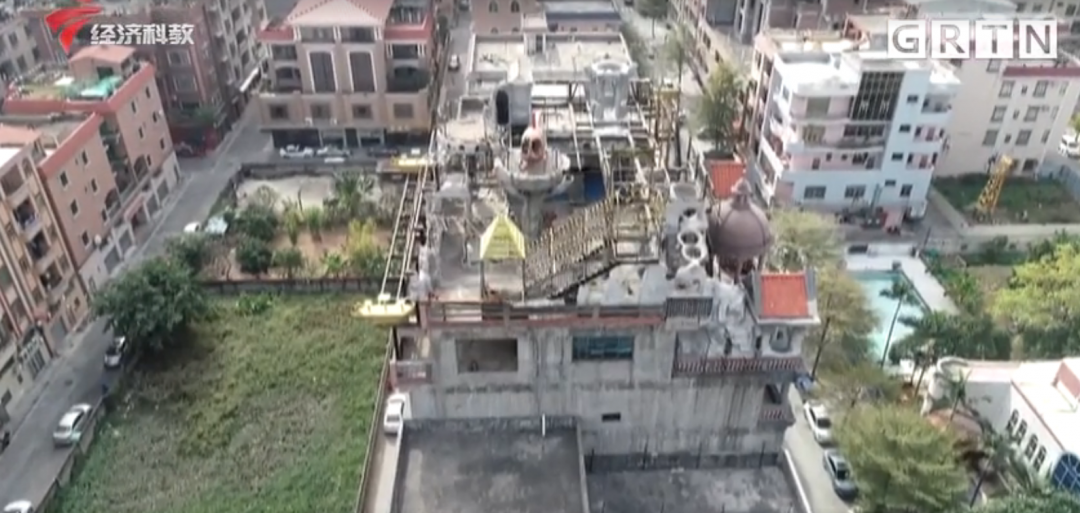 惊呆！东莞一自建房天台秒变“游乐场”，还有过山车？！