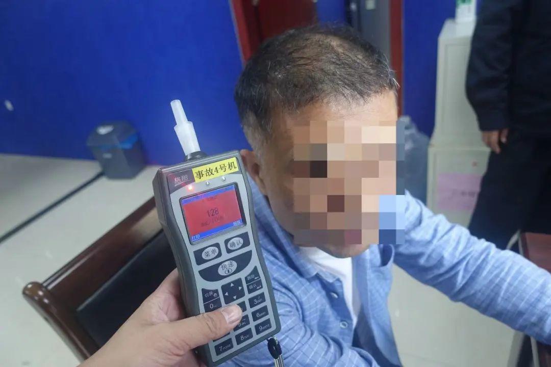 悲剧！东莞男子醉驾高速撞向骑手！骑手身亡！司机还敢逃逸！