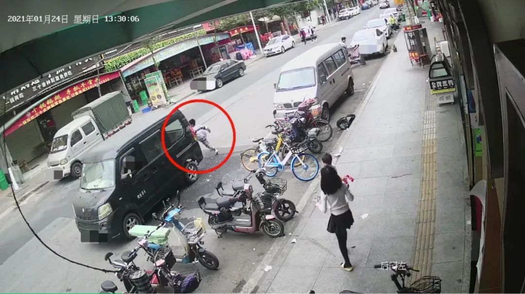 险！东莞一6岁男童被撞飞......这个问题，家长们请别大意