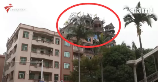 惊呆！东莞一自建房天台秒变“游乐场”，还有过山车？！