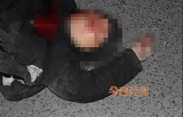 悲剧！东莞“机车迷”深夜高速撞上环岛！车上两人当场死亡！