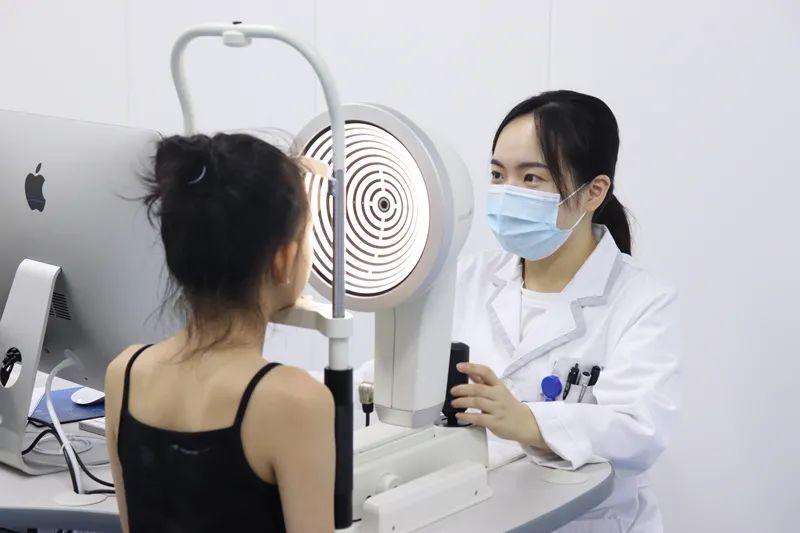 寒假福利！孩子近视度数蹭蹭涨怎么办？这个东西，让孩子视力变得OK