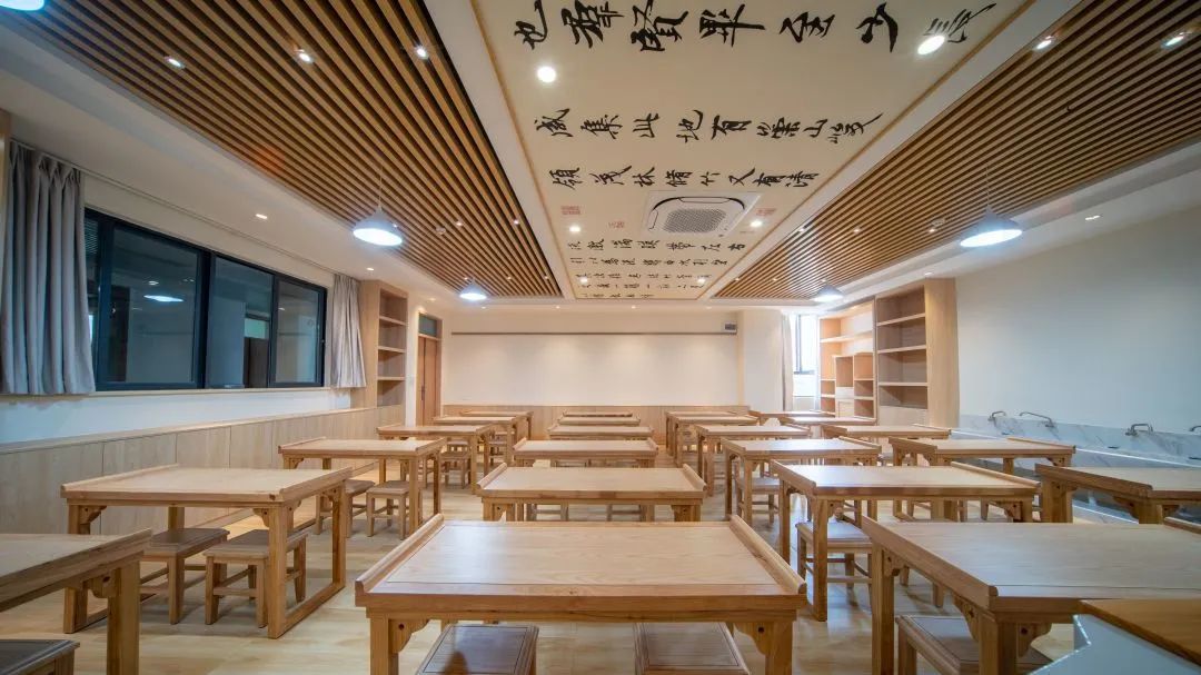 争崩头都想进的莞城中心小学，新校区正式启用！美炸天了！