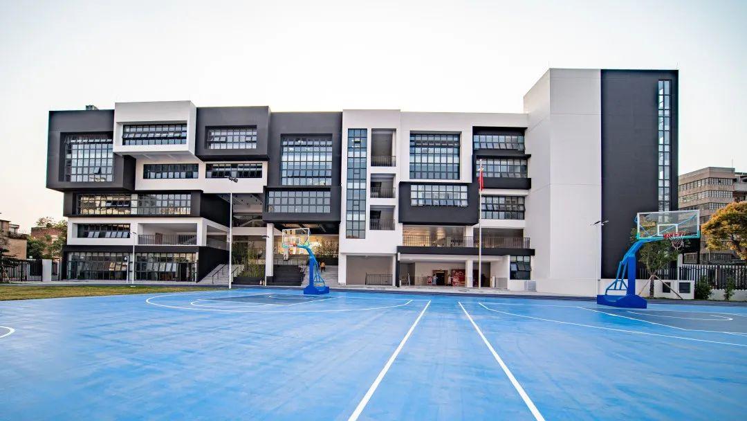 争崩头都想进的莞城中心小学，新校区正式启用！美炸天了！