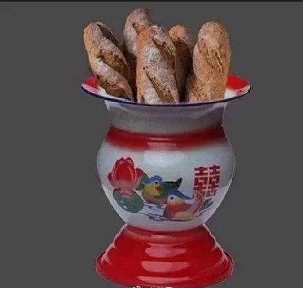 00元“果篮”爆红海外！东莞人：只用来吐痰、屙嘘嘘……"