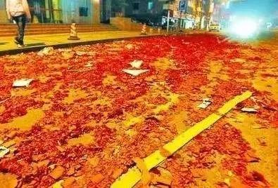 丢脸！很多东莞人过年在做这！令人羞耻！