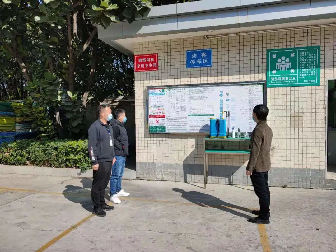 警告！12名跨境司机，在东莞厚街违反防疫规定！