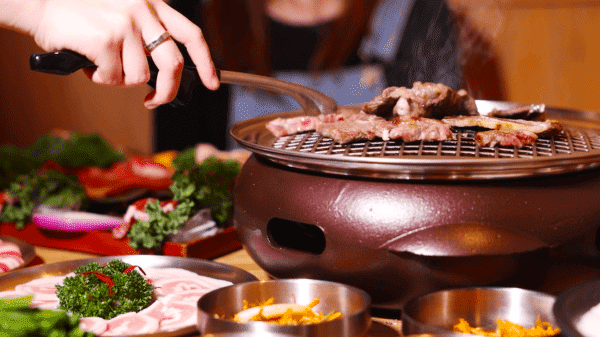 汉拿山9.9抢100元代金券，元老级炭火烤肉，火遍全国20年！限量8000张！！