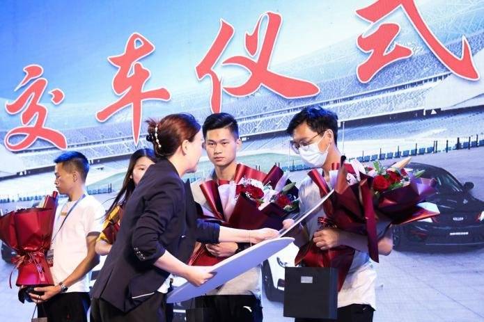 应运而生 吉利博越亚运版南部联动上市热血落幕